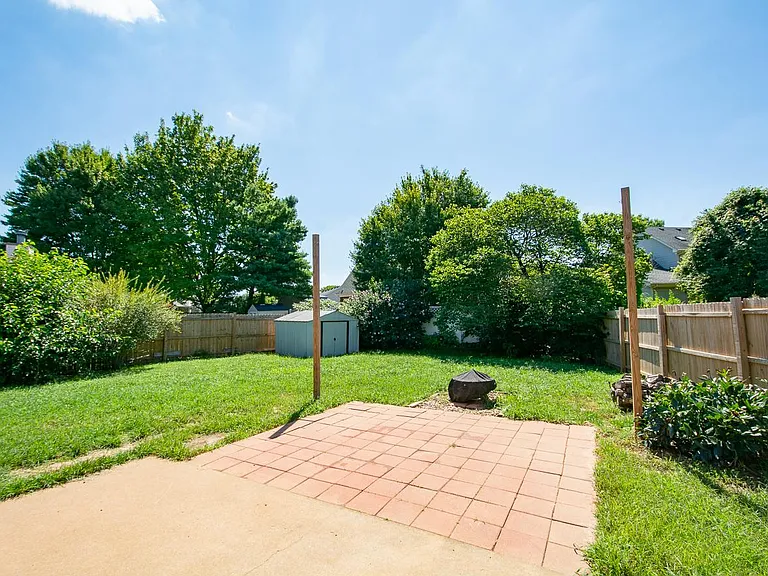 2708 Antone Pkwy — Photo 34