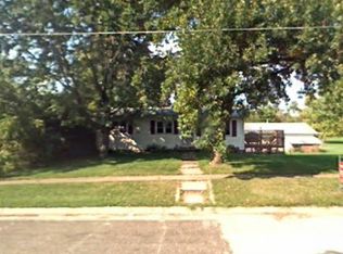 201 E Front St, Roanoke, IL 61561