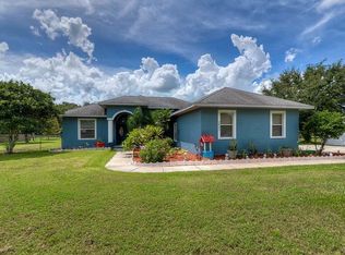 2921 Stratus Ln, Plant City, FL 33565