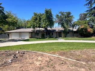 3859 Shaw Ave, Clovis, CA 93619