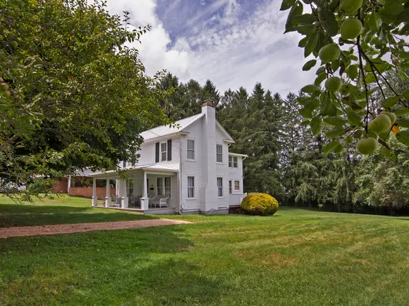 760 Lafayette St, Lewisburg, WV 24901