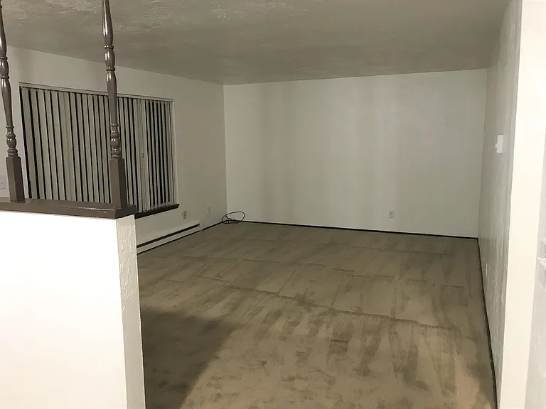 Woodland Park Apartments — Photo 6