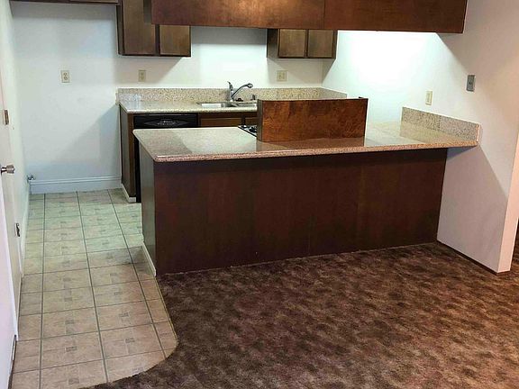 4th image of 8140 Deseret Ave