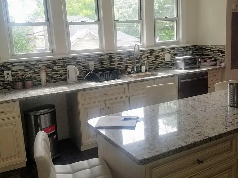 1545 Westview Dr SW — Photo 32