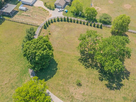 2nd image of 669 Chandler Rd