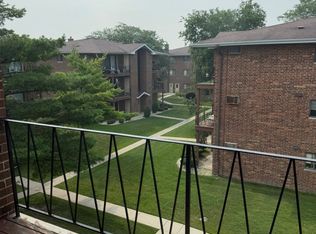 15705 Reynolds Ln #3B, Oak Forest, IL 60452