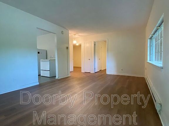 4th image of 2818 Eblen Dr #B
