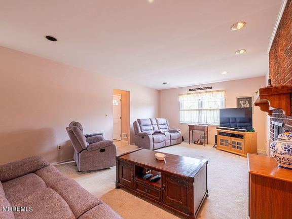 2nd image of 660 Brookside Drive