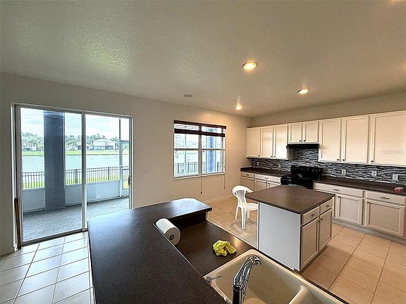 5th image of 2549 BALFORN TOWER WAY