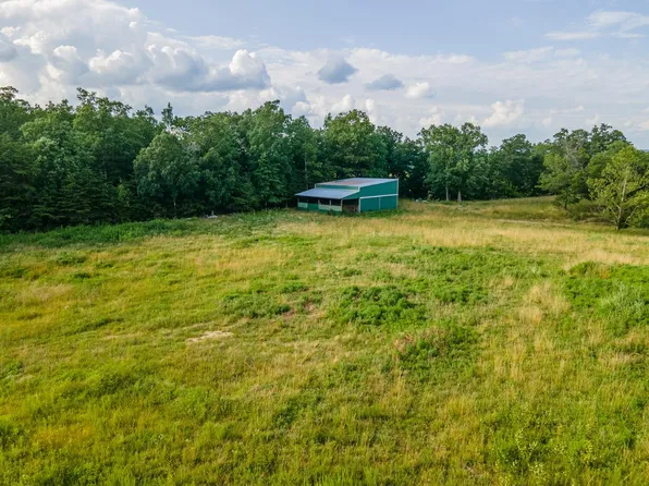 9999 Turkeytown Rd, Crab Orchard, KY 40419