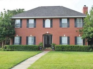 2560 Hallmark Dr, Pensacola, FL 32503