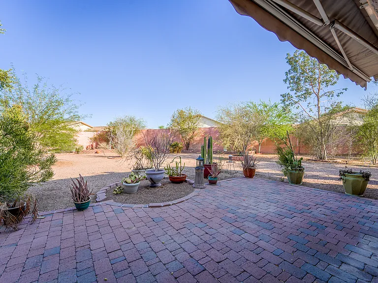 2123 W Maldonado Rd — Photo 35