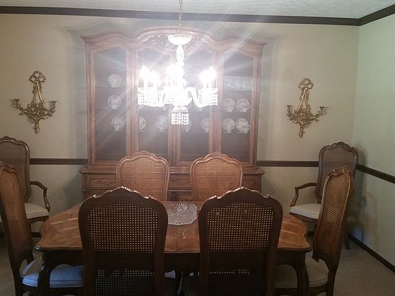 Formal dining room