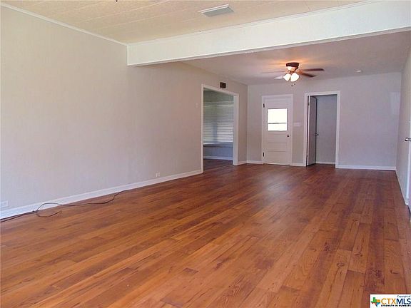 5th image of 1309 N Avenue E