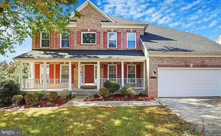 7 bed, 2.5 bath, 3504 sqft, $6,000 — Photo 2