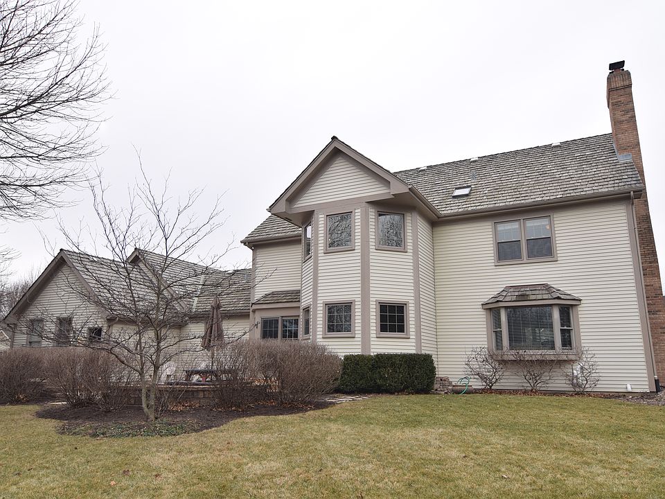 2nd image of 676 Stillwater Ln