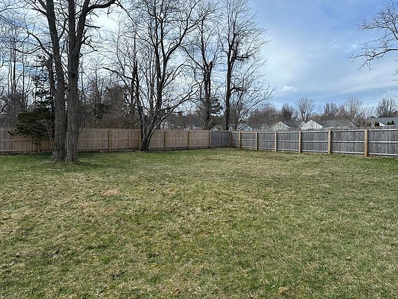 3rd image of 15 Baxter Avenue