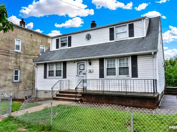391 Macarthur Avenue, Garfield, NJ 07026