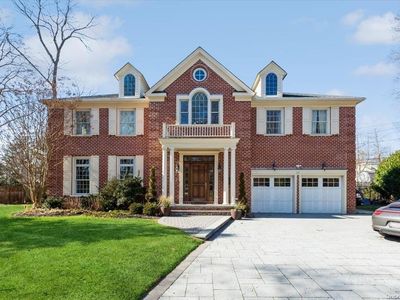 52 Sycamore Drive, Roslyn, NY, 11576