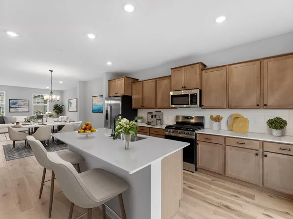 1539 Traverse Ln, West Saint Paul, MN 55118