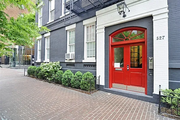 Sold by Citi Habitats | media 6