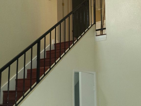 3rd image of 1226 Bayport Cir