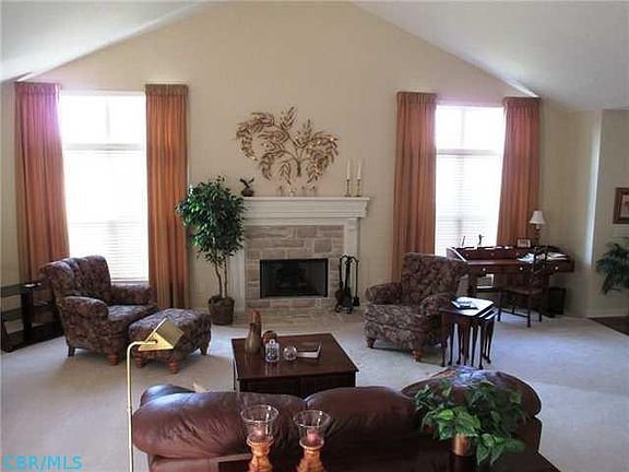 2nd image of 8434 Grennan Woods