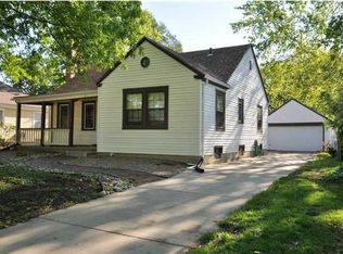 214 S Pinecrest Ave, Wichita, KS 67218