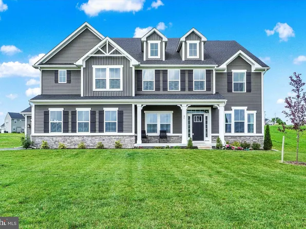 21 Winifred Dr, Hanover, PA 17331