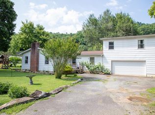 150 Holly Hill Rd, Bryson City, NC 28713