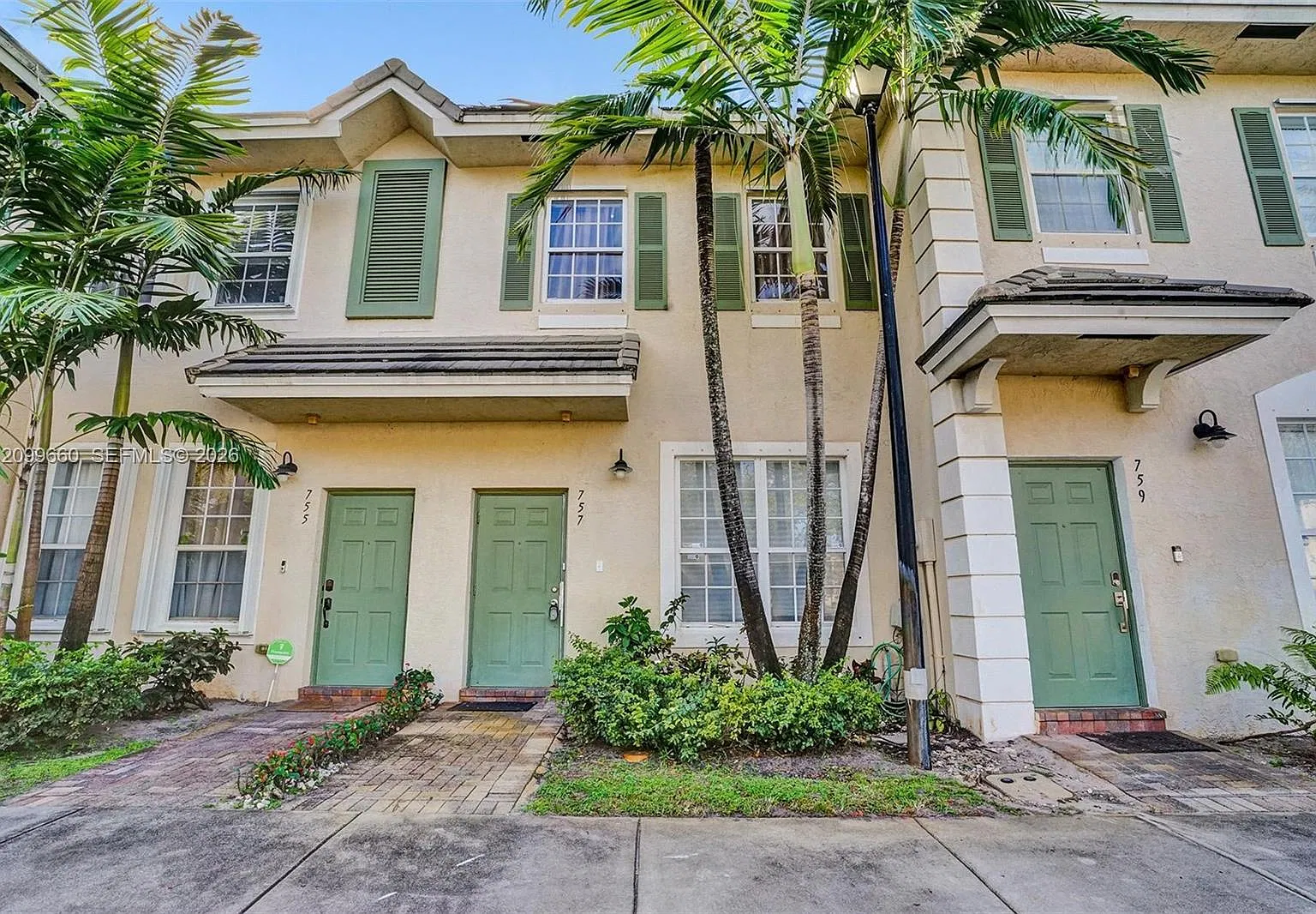 Park Place At Plantation — Photo 1