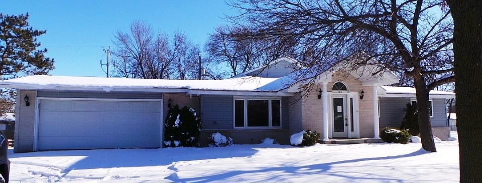 1st image of 430 2nd Ave S