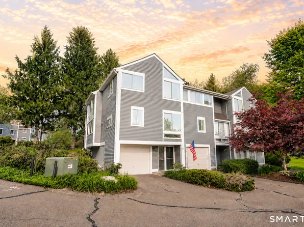 37 Old Mill Court #37, Simsbury, CT 06070