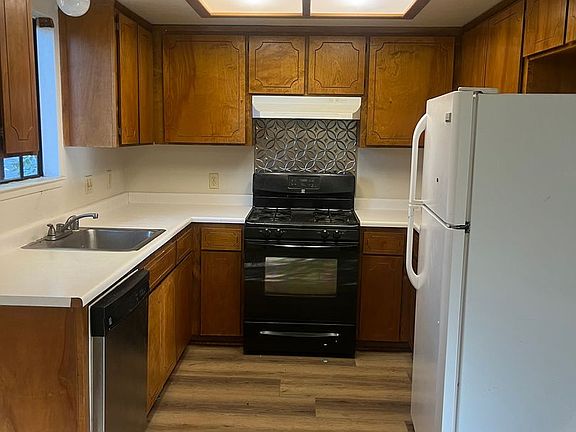 2nd image of 8985 Pueblo Ave #C