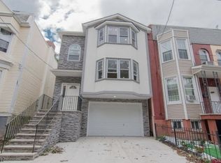 112 N 13th St, Newark, NJ 07107
