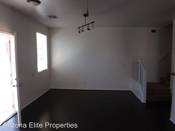 3rd image of 5332 W Illini St