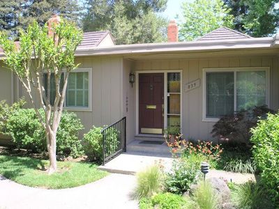 839 Commons Dr, Sacramento, CA, 95825