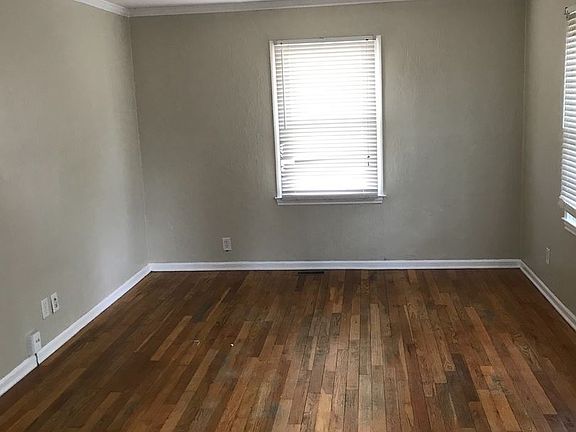 2nd image of 5106 W 51st St