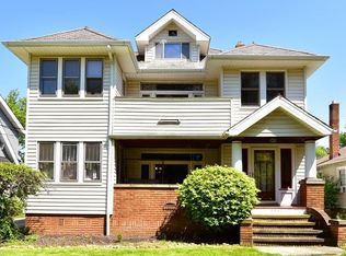 3957 Riveredge Rd, Cleveland, OH 44111