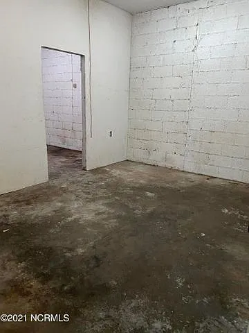 4392 Lee St #1 — Photo 6