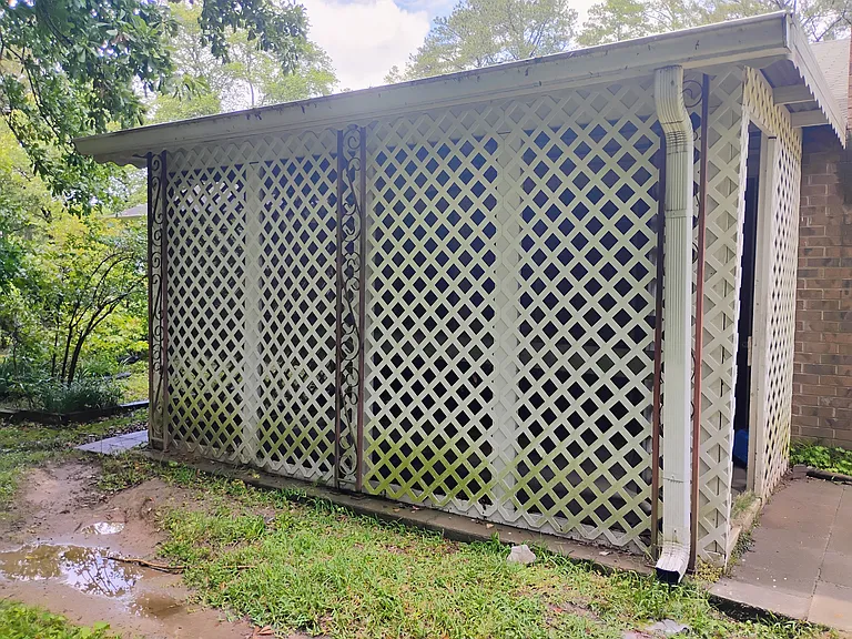 1303 Carman Ct SE — Photo 9