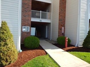 1220 River Chase Dr #6, Arnold, MO 63010