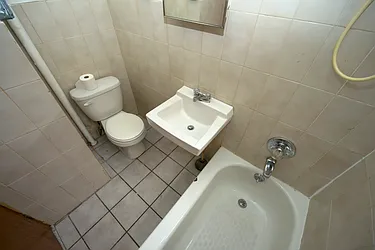 Rented by Nolita Group