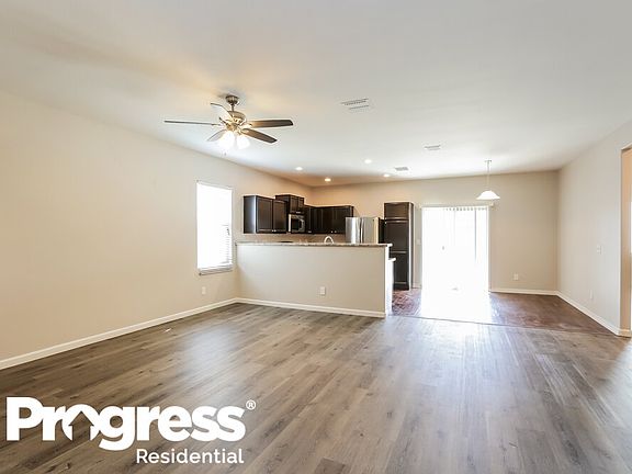 5th image of 8145 W Encinas Ln