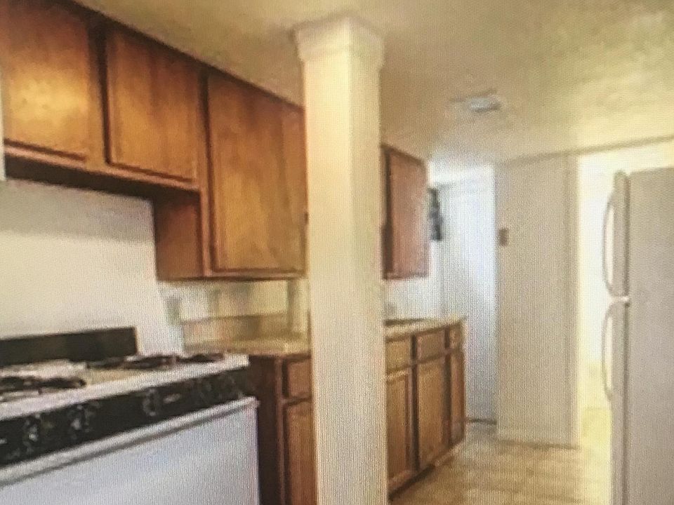 kitchen/window next to cabinets