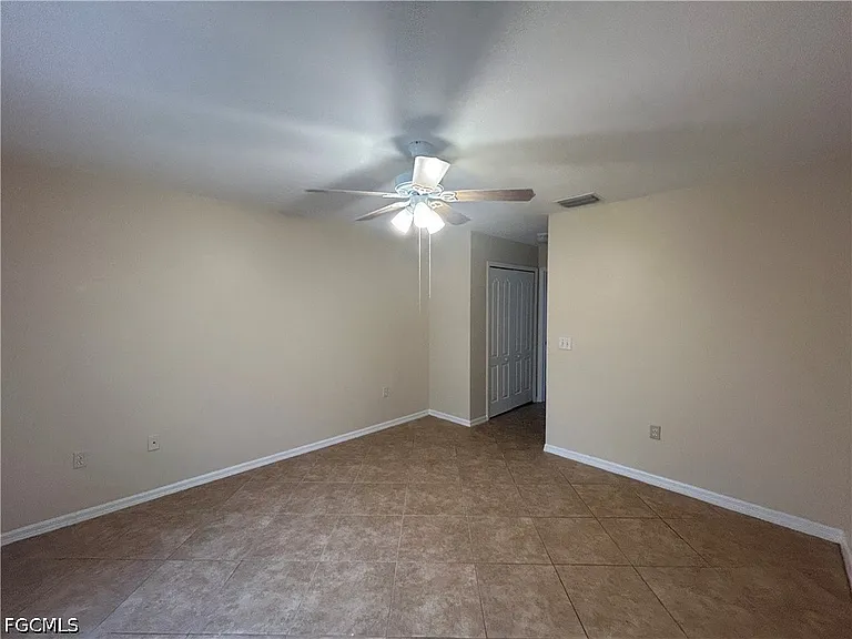 6012 Thrush Ave — Photo 16