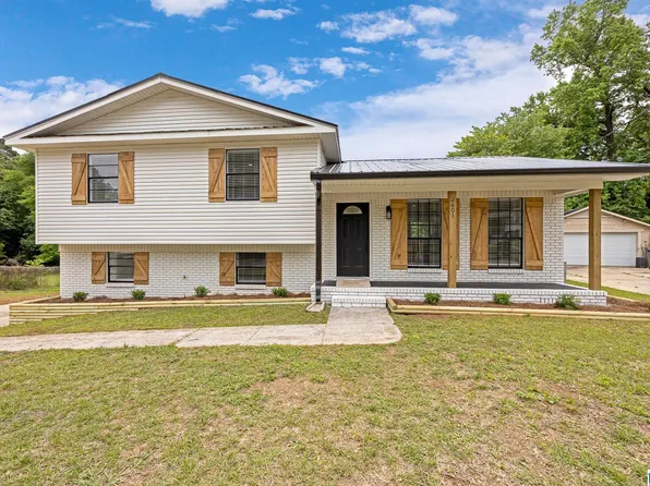 2601 Novel Dr, Bessemer, AL 35023