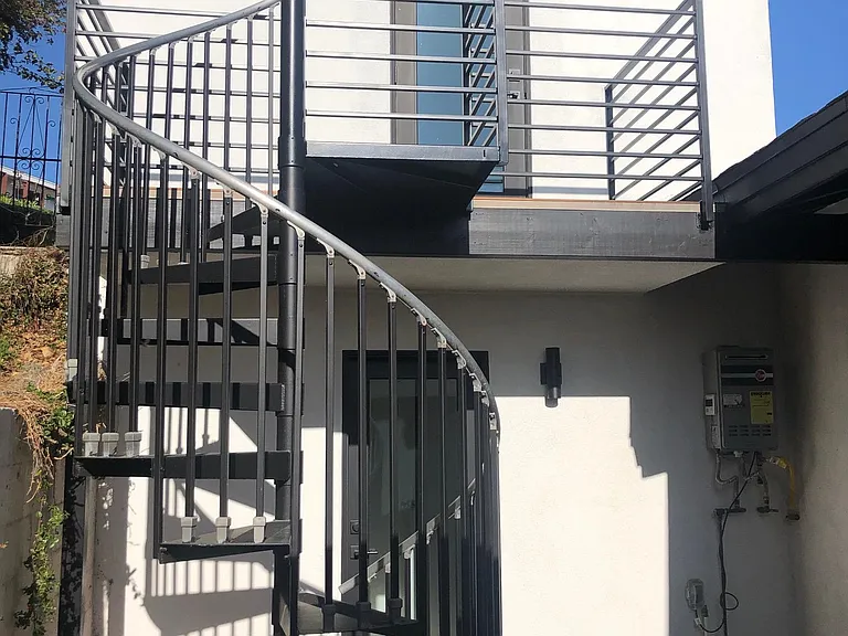 353 Mariposa Dr — Photo 15
