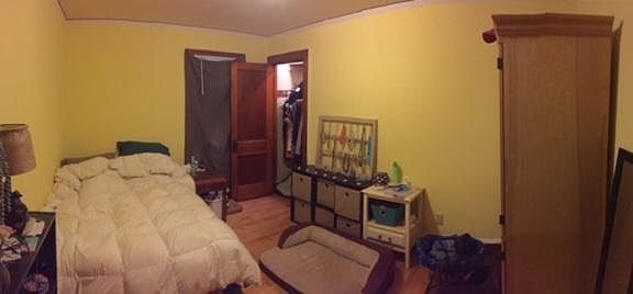 Full size bed