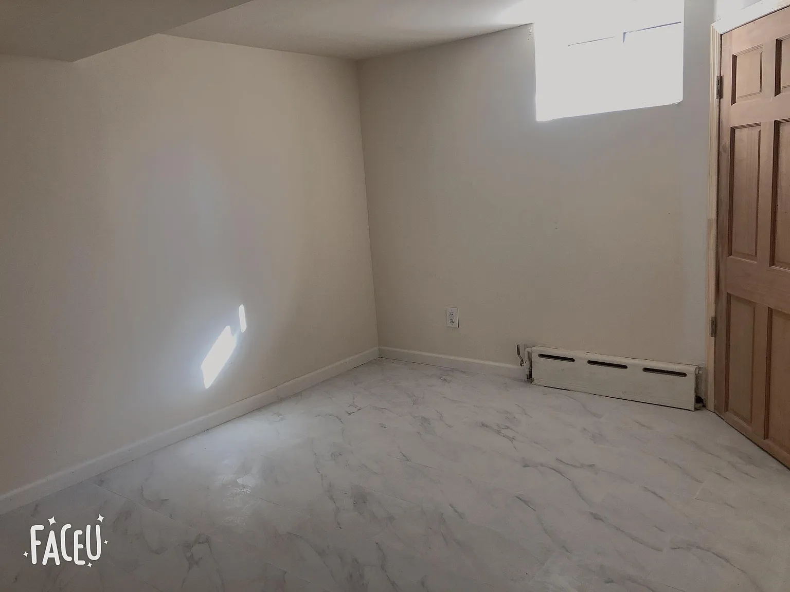 2 bed, 900 sqft, $1,900 — Photo 3